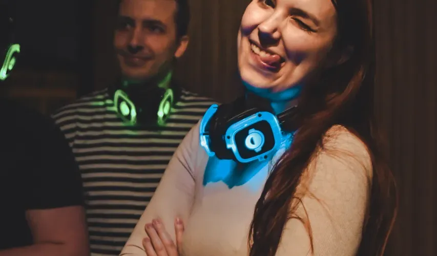 Zabawa na urodzinach z silent disco